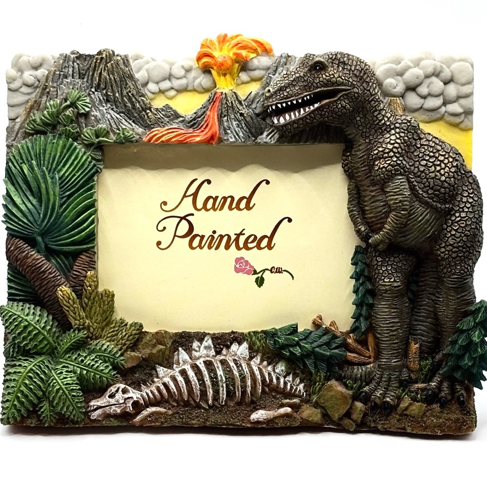 Disney 3 Dimensional Dinosaur Themed Painted Frame.  Never used.